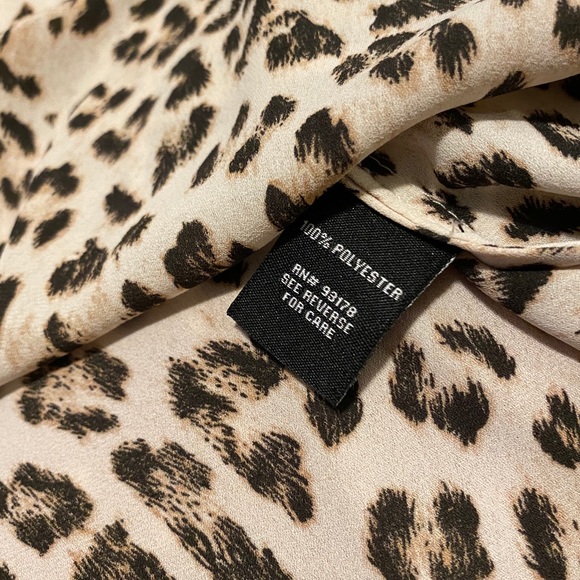 Printed Blouse in Size L by Premise Studio - Picture 2 of 7